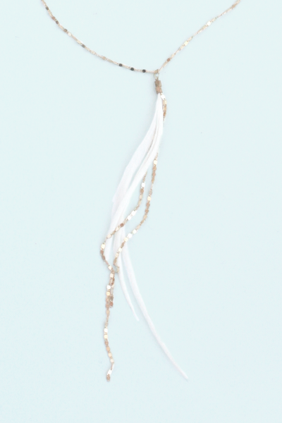 Glistening Long Feather Delicate Necklace - Gold/White