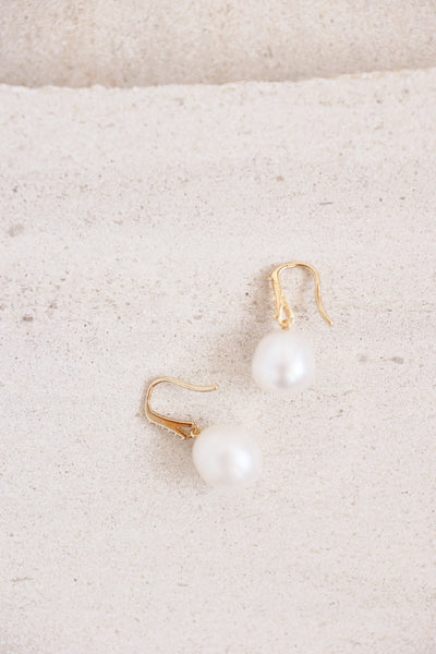 Elouise Pearl Earrings - Gold